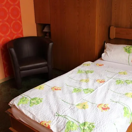 招待所 Georgshof 2*